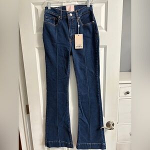 NWT REVICE‎ VENUS FLARE JEANS SIZE 30